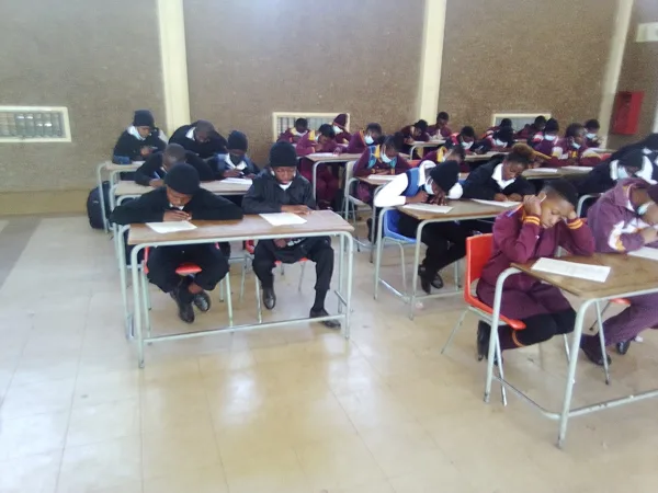 4 of the 6 Moses Kotane supported schools during 2022 NRF/SAASTA Astro Quiz round 2 prepar