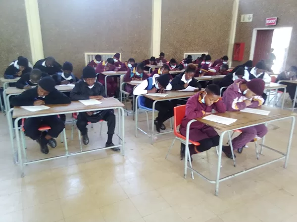 4 of the 6 Moses Kotane supported schools during 2022 NRF/SAASTA Astro Quiz round 2 prepar